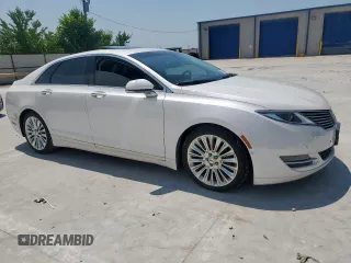 2016 Lincoln MKZ with VIN 3LN6L2GK3GR600599, listed as a Copart auction lot 60250585 with 90,192 mi miles and Salvage title. Bid and sale history available at DreamBid. Image 4.