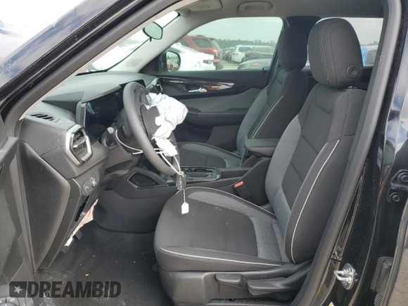 2025 Chevrolet TrailBlazer LT with VIN KL79MPSL8SB030508, listed as a Copart auction lot 52126235 with 3,111 mi miles and Salvage Title. Bid and sale history available at DreamBid. Image 7.
