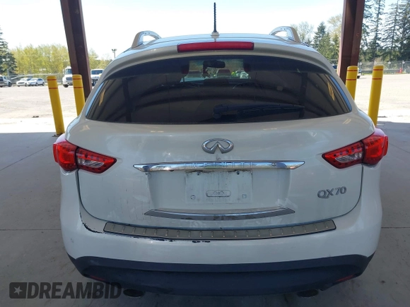 2015 Infiniti QX70 with VIN JN8CS1MU3FM381990, listed as a IAAI auction lot 42034244 with Not Provided miles and . Bid and sale history available at DreamBid. Image 16.