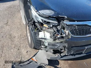 2015 Kia Sorento LX with VIN 5XYKTCA63FG614211, listed as a IAAI auction lot 42041969 with 133,264 mi miles and . Bid and sale history available at carsss.com. Image 6.