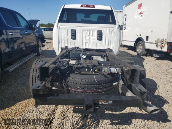 2024 Chevrolet Silverado 1500 with VIN 1GB0WLE73RF410425, listed as a Copart auction lot 46375525 with 5,847 mi miles and Clean Title. Bid and sale history available at DreamBid. Image 6.
