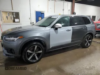 2019 Volvo XC90 R-Design with VIN YV4A22PM4K1490312, listed as a Copart auction lot 43811195 with 38,303 mi miles and Salvage Title. Bid and sale history available at carsss.com. Image 1.