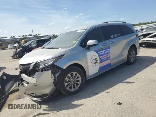 2022 Toyota Sienna LE с VIN 5TDKRKEC0NS106305, выставлен на аукционе Copart как лот 54607015 с пробегом 151 516 миль миль и Списание • Salvage title. История ставок и продаж доступна на DreamBid. Изображение 1.
