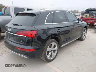 2021 Audi Q5 Premium Plus with VIN WA1BAAFY5M2065794, listed as a IAAI auction lot 41504108 with 47,085 mi miles. Bid and sale history available at carsss.com. Image 4.
