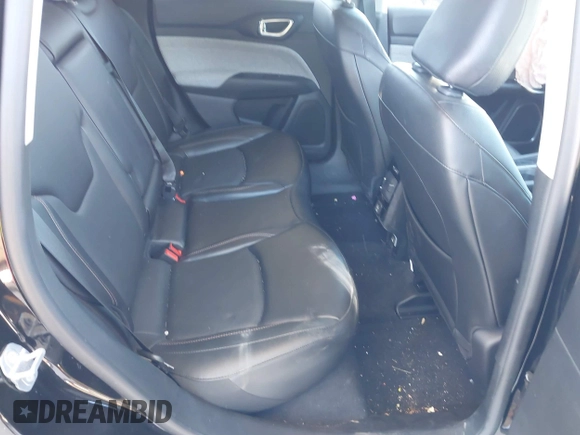 2022 Jeep Compass Latitude Lux z VIN 3C4NJDFB8NT127866, wystawiony jako IAAI lot #41859265 z przebiegiem 29 005 mil mil oraz . Historia ofert i sprzedaży dostępna na DreamBid. Obrazek 8.