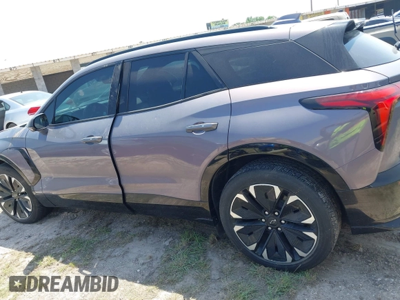 2024 Chevrolet Blazer EV eAWD RS z VIN 3GNKDCRJ6RS227054, wystawiony jako IAAI lot #41928904 z przebiegiem Nie podano mil oraz . Historia ofert i sprzedaży dostępna na DreamBid. Obrazek 14.