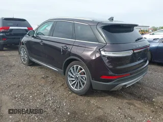 2023 Lincoln Corsair Reserve z VIN 5LMCJ2DA7PUL18735, wystawiony jako IAAI lot #42351447 z przebiegiem 7 mil mil oraz . Historia ofert i sprzedaży dostępna na DreamBid. Obrazek 3.