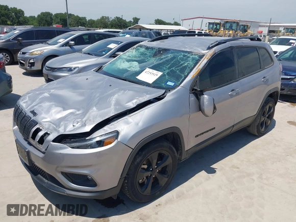 2021 Jeep Cherokee Altitude z VIN 1C4PJLLB4MD215146, wystawiony jako IAAI lot #42253929 z przebiegiem 42 666 mil mil oraz . Historia ofert i sprzedaży dostępna na DreamBid. Obrazek 2.