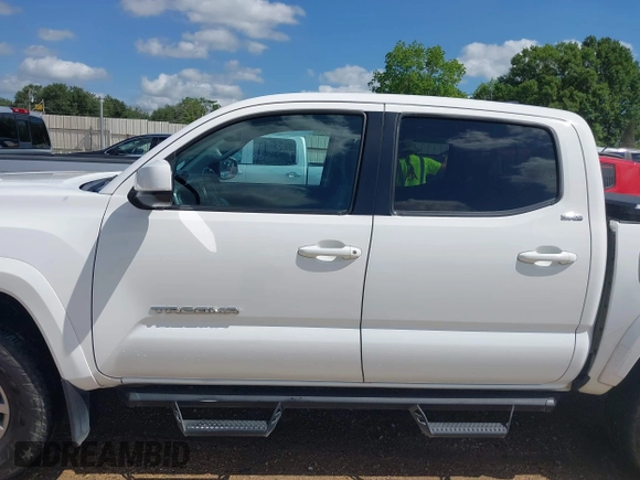 2017 Toyota Tacoma SR5 with VIN 5TFAZ5CN6HX035708, listed as a IAAI auction lot 42117129 with 122,100 mi miles and . Bid and sale history available at DreamBid. Image 14.