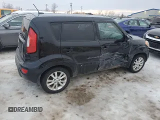 2013 Kia Soul ! with VIN KNDJT2A6XD7619776, listed as a Copart auction lot 46107395 with 111,178 mi miles and Non Repairable. Bid and sale history available at carsss.com. Image 3.