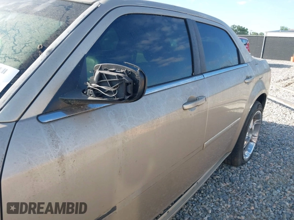 2006 Chrysler 300 Touring with VIN 2C3KA53G26H343090, listed as a IAAI auction lot 42196204 with 175,086 mi miles and . Bid and sale history available at DreamBid. Image 12.