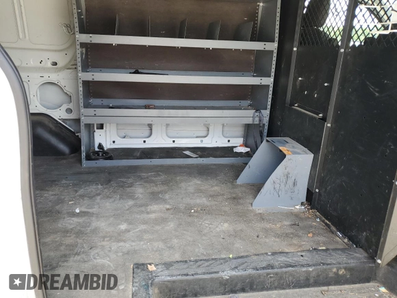 2019 Ford Transit z VIN 1FTYE1ZM4KKB38454, wystawiony jako Copart lot #59751635 z przebiegiem 187 153 mil mil oraz Szkoda całkowita • Salvage title. Historia ofert i sprzedaży dostępna na DreamBid. Obrazek 11.