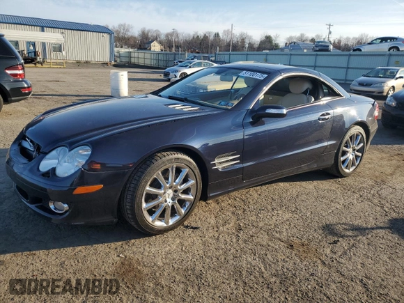 2007 Mercedes-Benz SL 550 z VIN WDBSK71FX7F134907, wystawiony jako Copart lot #51100175 z przebiegiem 133 355 mil mil oraz Szkoda całkowita • Salvage title. Historia ofert i sprzedaży dostępna na DreamBid. Obrazek 1.