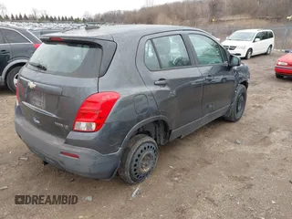 2016 Chevrolet Trax LS with VIN 3GNCJKSB0GL268894, listed as a IAAI auction lot 41830680 with 183,389 mi miles. Bid and sale history available at carsss.com. Image 4.