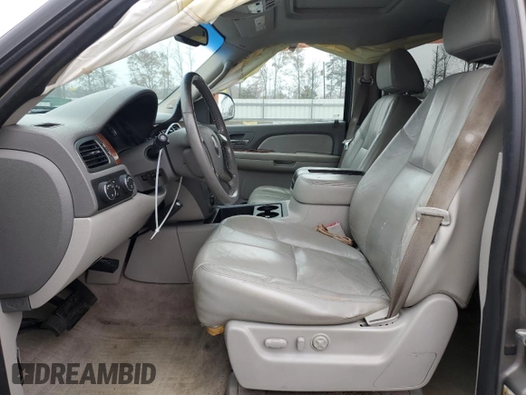 2007 GMC Yukon SLE with VIN 1GKFK13017J106357, listed as a Copart auction lot 84401114 with 279,899 mi miles and Salvage Title. Bid and sale history available at carsss.com. Image 7.