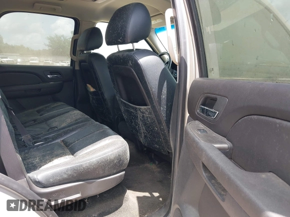 2007 Chevrolet Tahoe LT z VIN 1GNFC130X7R353412, wystawiony jako IAAI lot #42535108 z przebiegiem 78 497 mil mil oraz . Historia ofert i sprzedaży dostępna na DreamBid. Obrazek 8.