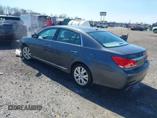 2012 Toyota Avalon z VIN 4T1BK3DB3CU440836, wystawiony jako IAAI lot #41816750 z przebiegiem 149 593 mil mil oraz . Historia ofert i sprzedaży dostępna na DreamBid. Obrazek 3.