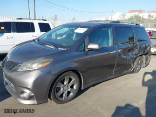 2015 Toyota Sienna SE with VIN 5TDXK3DC9FS551094, listed as a IAAI auction lot 41676903 with 94,345 mi miles. Bid and sale history available at carsss.com. Image 2.