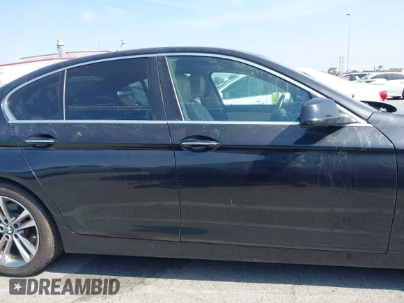 2013 BMW 5 Series 535i with VIN WBAFR7C55DC827784, listed as a IAAI auction lot 42084606 with 143,845 mi miles and . Bid and sale history available at DreamBid. Image 13.