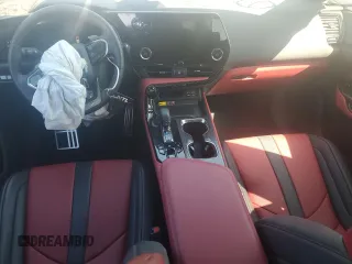 2024 Lexus NX 350 F Sport z VIN 2T2KGCEZ5RC031983, wystawiony jako Copart lot #49097585 z przebiegiem 6 402 mil mil oraz Czysty tytuł • Clean title. Historia ofert i sprzedaży dostępna na DreamBid. Obrazek 8.
