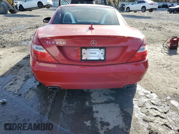 2012 Mercedes-Benz SLK 250 z VIN WDDPK4HA3CF037080, wystawiony jako Copart lot #87970195 z przebiegiem 132 263 mil mil oraz Czysty tytuł • Clean title. Historia ofert i sprzedaży dostępna na DreamBid. Obrazek 6.