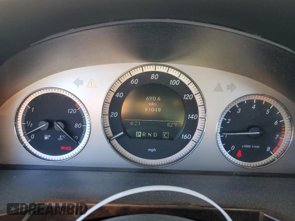 2010 Mercedes-Benz GLK 350 with VIN WDCGG8HBXAF450357, listed as a Copart auction lot 68729294 with 91,018 mi miles and Salvage Title. Bid and sale history available at DreamBid. Image 9.