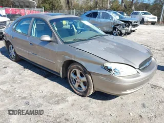 2002 Ford Taurus SES Standard with VIN 1FAFP55S72A256247, listed as a IAAI auction lot 41584035 with 194,270 mi miles. Bid and sale history available at carsss.com. Image 1.