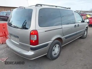 2002 Chevrolet Venture Plus 1SB Pkg with VIN 1GNDX03EX2D200441, listed as a IAAI auction lot 41406125 with 105,274 mi miles. Bid and sale history available at carsss.com. Image 4.