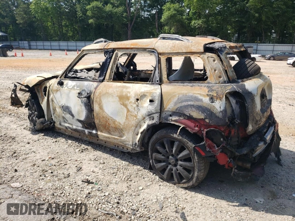 2019 MINI Countryman Cooper with VIN WMZYS7C58K3J05013, listed as a Copart auction lot 57334045 with Not provided miles and Non repairable. Bid and sale history available at DreamBid. Image 2.
