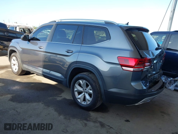 2018 Volkswagen Atlas S z VIN 1V2AP2CA2JC599675, wystawiony jako IAAI lot #42527327 z przebiegiem 84 445 mil mil oraz . Historia ofert i sprzedaży dostępna na DreamBid. Obrazek 3.