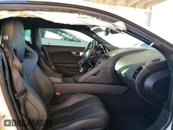 2015 Jaguar F-Type R z VIN SAJWA6DAXFMK11254, wystawiony jako Copart lot #70306061 z przebiegiem 26 837 mil mil oraz Szkody całkowita. Historia ofert i sprzedaży dostępna na DreamBid. Obrazek 5.