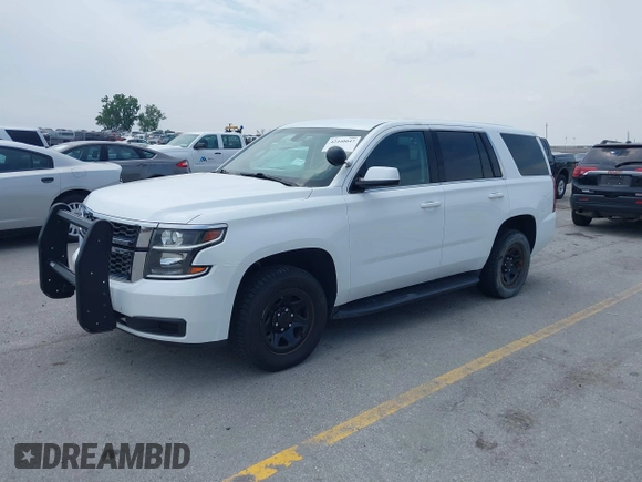 2018 Chevrolet Tahoe Commercial z VIN 1GNSKDEC8JR238969, wystawiony jako IAAI lot #42440047 z przebiegiem 126 373 mil mil oraz . Historia ofert i sprzedaży dostępna na DreamBid. Obrazek 17.