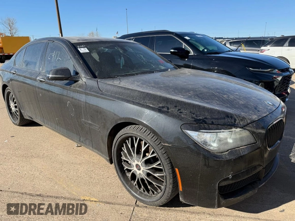 2013 BMW 7 Series 750i with VIN WBAYA8C5XDC996785, listed as a Copart auction lot 47482495 with 134,353 mi miles and Clean Title. Bid and sale history available at DreamBid. Image 1.