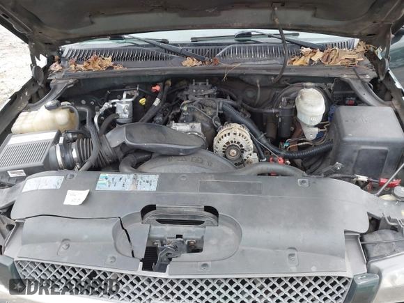 2003 Chevrolet Silverado 1500 LS with VIN 1GCEK19V93E221057, listed as a IAAI auction lot 41202108 with 449,360 mi miles. Bid and sale history available at carsss.com. Image 10.