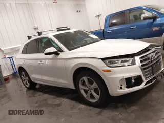 2020 Audi Q5 Premium Plus with VIN WA1BNAFYXL2055300, listed as a IAAI auction lot 41647004 with 66,473 mi miles. Bid and sale history available at carsss.com. Image 13.