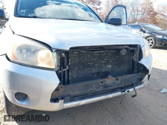 2008 Toyota RAV4 with VIN JTMBD33V485195086, listed as a IAAI auction lot 41668051 with 200,403 mi miles. Bid and sale history available at carsss.com. Image 6.