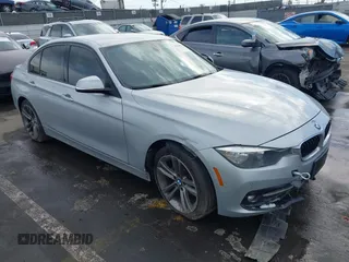 2016 BMW 3 Series 328i z VIN WBA8E9G57GNT83214, wystawiony jako IAAI lot #41434455 z przebiegiem 112 553 mil mil oraz . Historia ofert i sprzedaży dostępna na DreamBid. Obrazek 1.