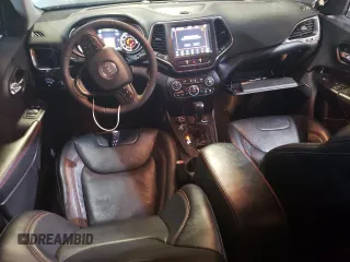 2022 Jeep Cherokee Trailhawk with VIN 1C4PJMBX8ND500503, listed as a Copart auction lot 85705204 with 31,112 mi miles and Salvage Title. Bid and sale history available at DreamBid. Image 8.