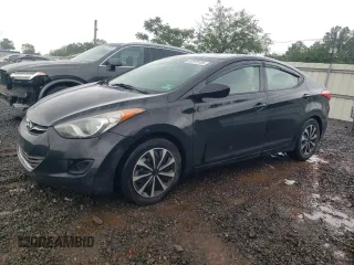 2013 Hyundai Elantra GLS z VIN 5NPDH4AE5DH203356, wystawiony jako Copart lot #57975185 z przebiegiem 145 642 mil mil oraz Szkoda całkowita • Salvage title. Historia ofert i sprzedaży dostępna na DreamBid. Obrazek 1.