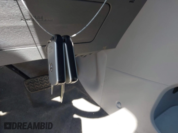 2018 Toyota Sienna XLE Auto Access Seat with VIN 5TDYZ3DC9JS921680, listed as a IAAI auction lot 42271593 with 141,417 mi miles and . Bid and sale history available at DreamBid. Image 11.