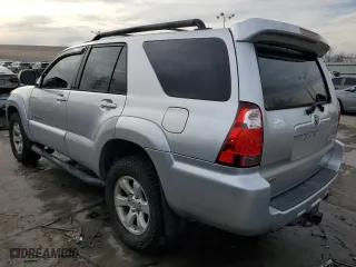 2006 Toyota 4Runner SR5 with VIN JTEBT14R268030332, listed as a Copart auction lot 43806845 with 273,725 mi miles and Salvage Title. Bid and sale history available at carsss.com. Image 2.