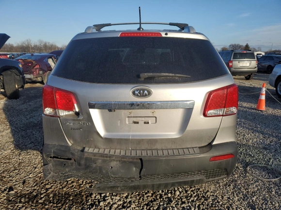 2012 Kia Sorento LX with VIN 5XYKT3A60CG295992, listed as a Copart auction lot 41996405 with 163,094 mi miles and Salvage Title. Bid and sale history available at DreamBid. Image 6.