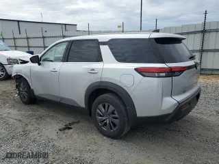 2024 Nissan Pathfinder S with VIN 5N1DR3AA2RC229397, listed as a Copart auction lot 70648084 with 6,037 mi miles and Salvage Title. Bid and sale history available at carsss.com. Image 2.