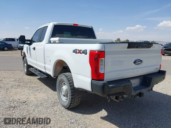 2019 Ford F-250 XL with VIN 1FT7X2B62KED43261, listed as a IAAI auction lot 42256832 with 140,959 mi miles and . Bid and sale history available at DreamBid. Image 3.