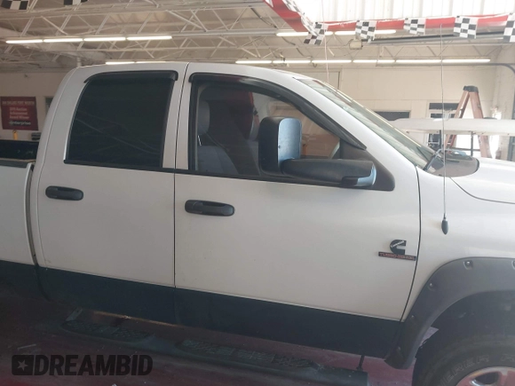 2007 Dodge Ram 2500 SLT with VIN 3D7KS28C57G748610, listed as a IAAI auction lot 41703423 with 1 mi miles. Bid and sale history available at carsss.com. Image 12.