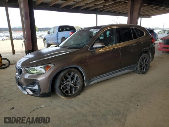 2020 BMW X1 xDrive28i with VIN WBXJG9C05L5R40935, listed as a Copart auction lot 47145335 with 46,554 mi miles and Salvage Title. Bid and sale history available at carsss.com. Image 1.