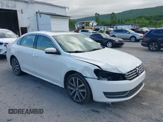 2012 Volkswagen Passat SE z VIN 1VWBN7A32CC101276, wystawiony jako IAAI lot #42295874 z przebiegiem 177 929 mil mil oraz . Historia ofert i sprzedaży dostępna na DreamBid. Obrazek 1.