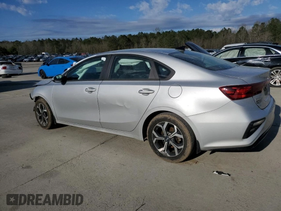 2019 Kia Forte LXS z VIN 3KPF24AD1KE119926, wystawiony jako Copart lot #49107035 z przebiegiem 79 623 mil mil oraz Szkoda całkowita • Salvage title. Historia ofert i sprzedaży dostępna na DreamBid. Obrazek 2.