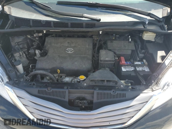 2015 Toyota Sienna XLE with VIN 5TDYK3DC4FS643797, listed as a Copart auction lot 55975385 with 61,882 mi miles and Salvage Title. Bid and sale history available at DreamBid. Image 12.