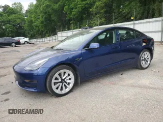 2023 Tesla Model 3 z VIN 5YJ3E1EA5PF695318, wystawiony jako Copart lot #53832935 z przebiegiem 28 863 mil mil oraz Szkoda całkowita • Salvage title. Historia ofert i sprzedaży dostępna na DreamBid. Obrazek 1.